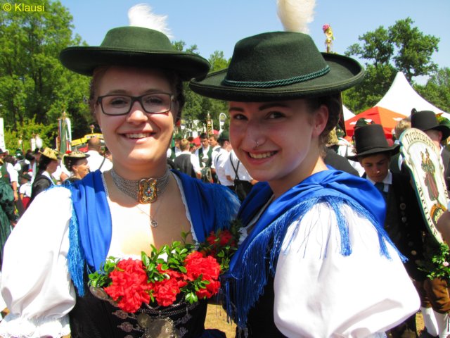 img_4090.jpg